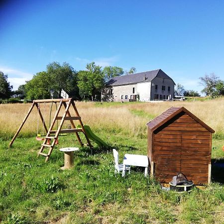 Gite Les Chaumeix Prondines Exterior foto