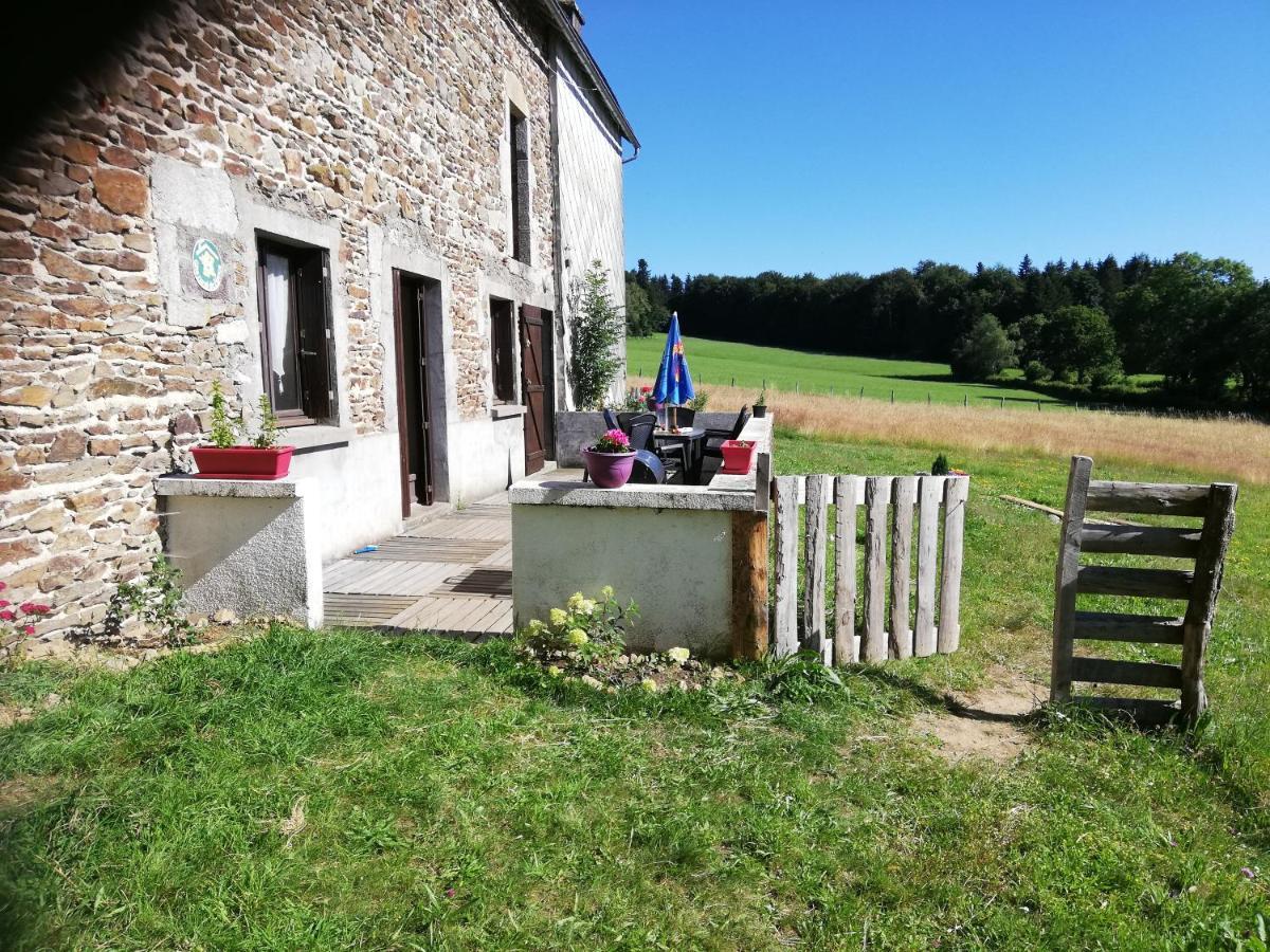 Gite Les Chaumeix Prondines Exterior foto
