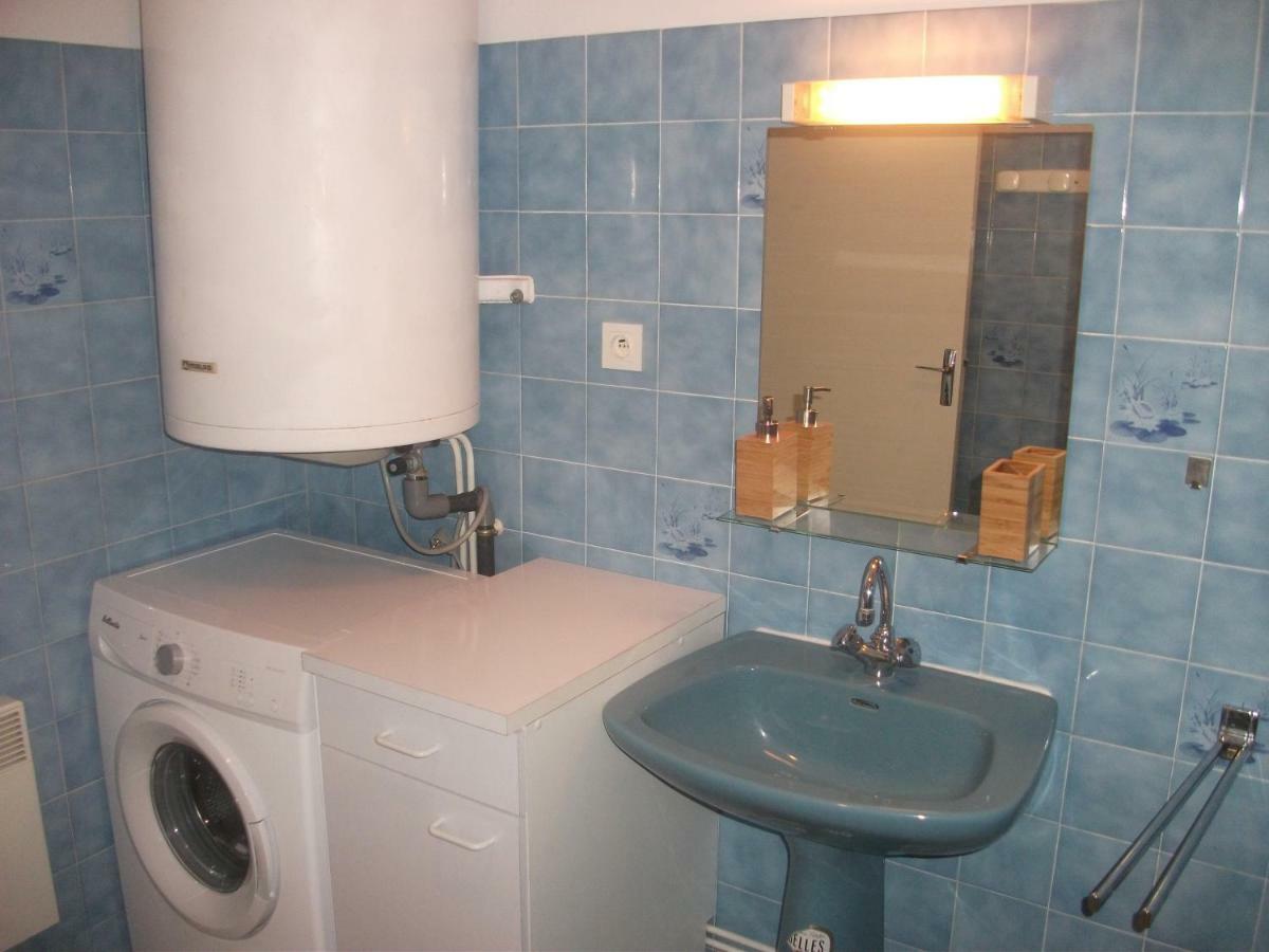 Gite Les Chaumeix Prondines Exterior foto